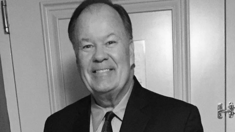 O VESTE DUREROASĂ pentru fanii serialului &rdquo;Saved By The Bell&rdquo;. Actorul Dennis Haskins, care l-a interpretat pe directorul Belding, a murit la 75 de ani: &bdquo;Este o pierdere tragică. Toată lumea &icirc;l iubea...&rdquo;