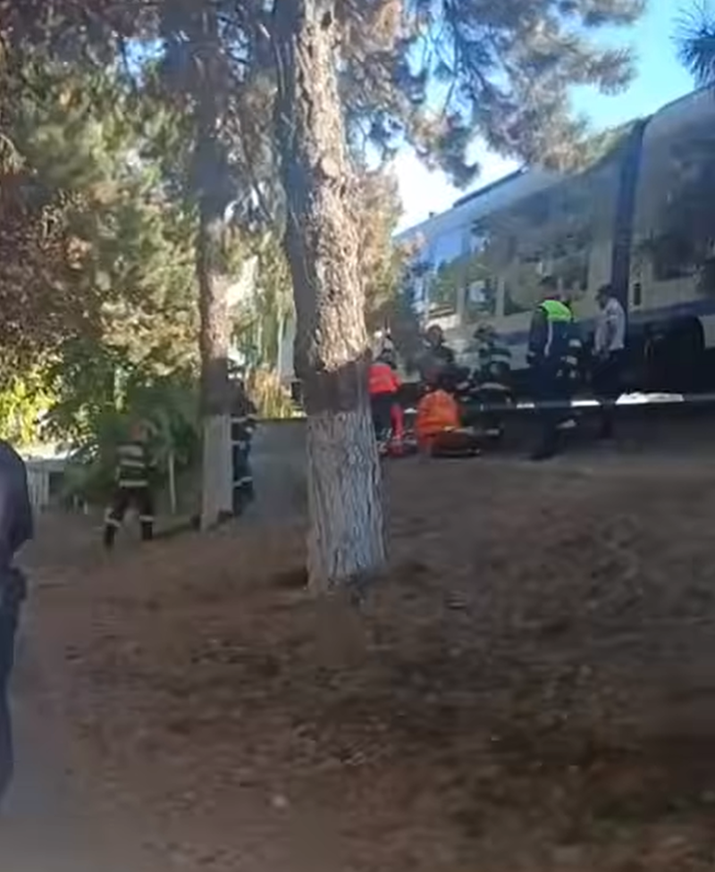 Accident feroviar la Râmnicu Vâlcea. O femeie a murit după ce a fost lovită de tren