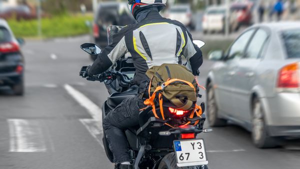 NOI REGULI pentru motocicliști! Proiectul de lege care modifică legislația rutieră pentru a &icirc;ncuraja mobilitatea pe două roți a trecut de Parlament