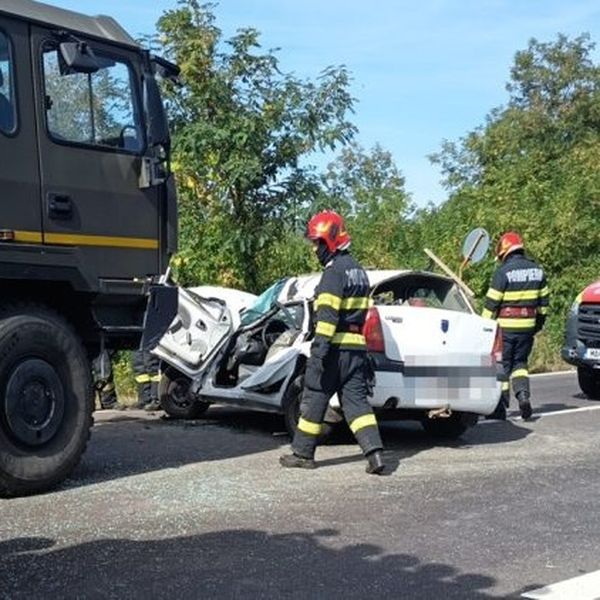 Speranțele familiei s-au stins după zile de luptă. Femeia de 63 de ani rănită grav &icirc;n ACCIDENTUL RUTIER produs pe DN 7 la Goranu a murit, iar vestea care a adus TĂCERE și LACRIMI a căzut ca un trăsnet peste cei dragi