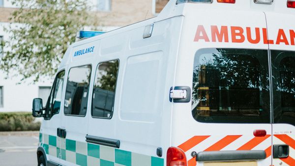 Cine este t&acirc;năra găsită decedată după ce a căzut de la etajul 8 al unui bloc &icirc;n Chișinău? Aceasta ar fi lăsat &icirc;n urmă un bilet de adio. Ce au transmis polițiștii: &bdquo;&Icirc;n urma examinării medico-legale....&rdquo;