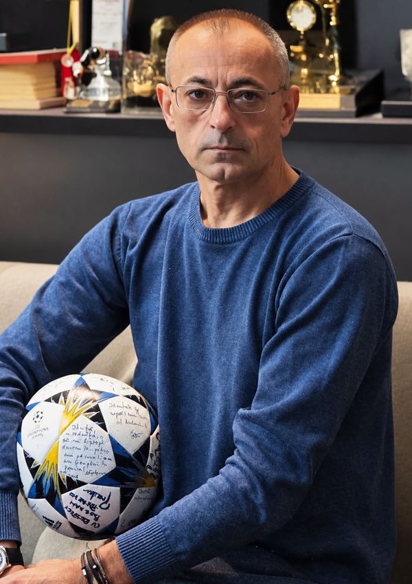CAUZA MORȚII lui Răsvan Apostolescu. Un apropiat rupe tăcerea și SCOATE LA IVEALĂ detalii dureroase: "Se izolase. N-a spus nici apropiaților, l-a măcinat. Ar fi vorba despre..."