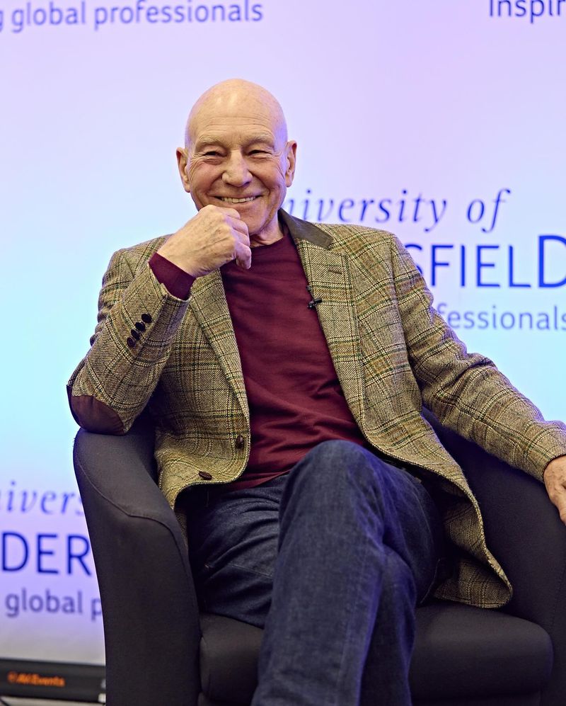 Cu ce probleme se confrunta Patrick Stewart? 