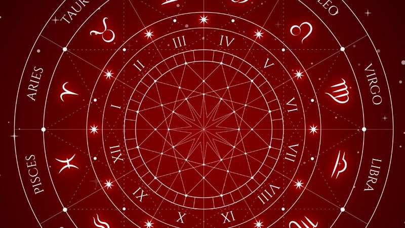 HOROSCOP de weekend, 31 octombrie - 1 noiembrie 2026. Zodia care are parte de un sf&acirc;rșit de săptăm&acirc;nă de poveste! O nouă iubire &icirc;i bate la ușă și primește o veste excelentă legată de bani