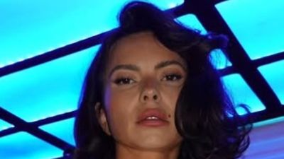 Inna, mai provocatoare ca oricând. Artista s-a fotografiat într-un costum de baie minuscul, pe o plajă din Turcia