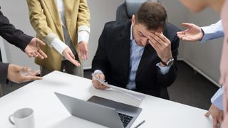 Declinul economic care macină Rom&acirc;nia, tot mai vizibil &icirc;n cifre care nu mint. Anul 2025 a fost dezastruos pentru micii antreprenori