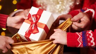 Generozitate și iubire. Cinci zodii care seamănă cu Sfântul Nicolae