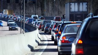 Electrificarea forțată se oprește. Decizie privind mașinile pe benzină și motorină