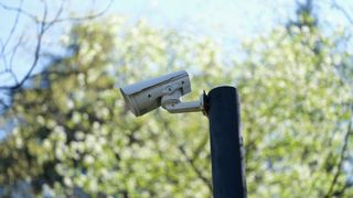 C&acirc;t trebuie să plătești pentru montarea unui sistem de supraveghere video acasă