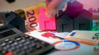 Trucul pentru reducerea costului unui credit ipotecar. Strategia cu 13 rate pe an