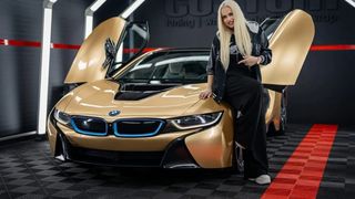 Anda Adam spune c&acirc;t a muncit ca să-și ia bolidul: 20 de ani am tras ca să o cumpăr