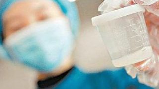 Fenomenul donatorilor de spermă de pe rețelele sociale ia amploare. Specialiștii avertizează asupra riscurilor ascunse