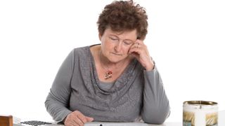 V&acirc;rsta de pensionare a crescut, de la 1 iulie, pentru unele femei. Cine este vizat și cum se stabilește data ieșirii la pensie