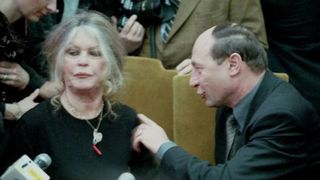 Brigitte Bardot, &icirc;nt&acirc;lnire memorabilă cu Traian Băsescu. Replica actriței a făcut istorie