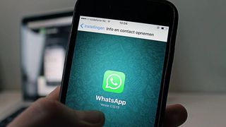 Schimbare importantă pe WhatsApp. Doar o singură privire și dispare
