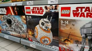 Misterul colecției LEGO Star Wars dispărute. Un pensionar de 83 de ani, procese, acuzații și milioane de vizualizări online