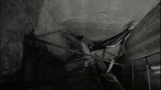 Tragedia din bezna anilor &rsquo;90. Cum a devenit moartea unei studente blestemul și imnul Hotelului Cișmigiu