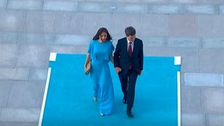 Momentul &icirc;n care Nicușor Dan i-a prezentat-o pe Mirabela Grădinaru lui Donald Trump. Imagini de la dineul de la Ankara