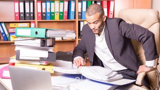 Ce îți poate sau nu impune angajatorul să faci, dacă nu e în fișa postului