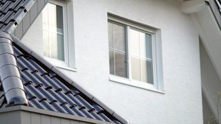 Cum verifici dacă geamurile termopan sunt reglate corect. Acestea pot fi ajustate pentru iarnă sau vară