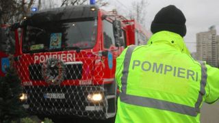 Balcoane distruse &icirc;n noaptea dintre ani &icirc;n mai multe sectoare din București. S-a creat o modă de Revelion