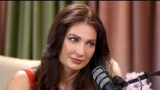 Nicoleta Luciu nu știe nici engleză nici maghiară. &Icirc;n ce limbă vorbește cu copiii ei