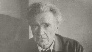 Mansarda de pe Rue de l&rsquo;Od&eacute;on, radioul și blestemul minutului 90. Emil Cioran și fotbalul ca metafizică a eșecului