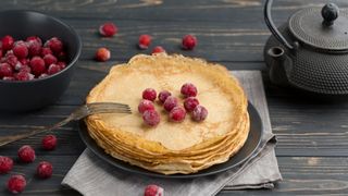 Rețetă de clătite sărace &icirc;n calorii. Desertul care te ajută să răm&acirc;i &icirc;n deficit caloric