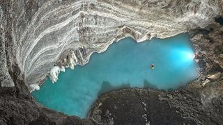 Cercetătorii au descoperit &icirc;n Europa un lac subteran uriaș la peste 100 de metri ad&acirc;ncime