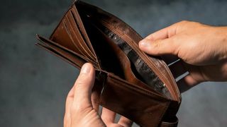 Fitch anunță prăpădul financiar. Prețurile vor continua să crească