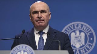 Premieră. Bolojan a fost văzut la o petrecere, a fost și pozat