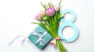 Cadouri inedite de 8 Martie: Idei pentru mame, colege, prietene și iubite