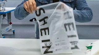 Shein și Temu, luate în vizor. Guvernul adoptă măsuri contra coletelor cu valoare redusă din afara UE