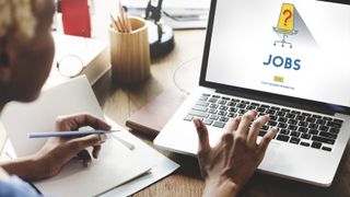 Capcana joburilor work from home. Mii de rom&acirc;ni &icirc;nșelați de oferte fantomă