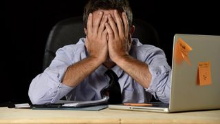 Alertă pentru pacienți! Cum vrea CNAS să taie "din pix" &icirc;ncă o zi din banii de concediu medical