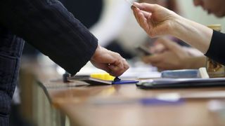 Lupta pentru Primăria Capitalei se decide la câteva procente. Sondaj de ultim moment