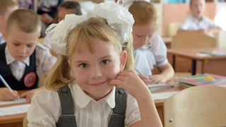 Vacanță prelungită pentru elevi p&acirc;nă pe 1 martie. Copiii vor avea zile libere &icirc;n funcție de județul &icirc;n care studiază