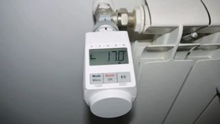 Montarea repartitoarelor de căldură, am&acirc;nată p&acirc;nă la sf&acirc;rșitul anului 2026. Proprietarii scapă de amenzi