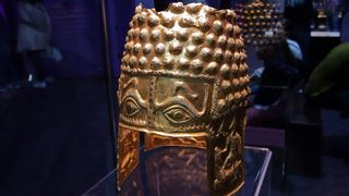 Coiful de la Coțofenești a fost găsit. Fusese furat de la Muzeul Drents