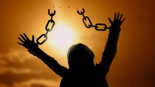 Paștele 2026 aduce patru zile libere pentru rom&acirc;ni. Angajații se pregătesc pentru o minivacanță &icirc;n aprilie