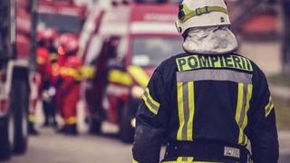 Ce salariu are un pompier &icirc;n Rom&acirc;nia. Veniturile, influențate de mai mulți factori