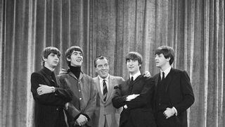 Comuniștii olteni despre Beatles: Boala, care se pare dăunează sistemului nervos, se numește beatlemanie