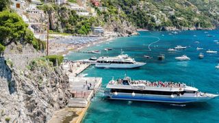 Insula din Italia care rivalizează cu Coasta Amalfi. Turiștii spun că este &bdquo;cel mai bine păstrat secret&rdquo; al Europei