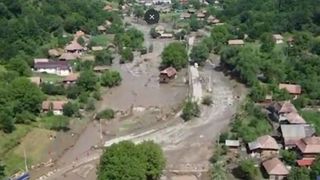 Cum &icirc;ți protejezi casa de inundații și viituri. Măsuri esențiale de prevenție