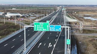 Care este stadiul lucrărilor pe A7, &icirc;ntre Adjud și Răcăciuni: Continuă așternerea asfaltului. C&acirc;nd va fi deschisă circulația