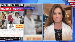 Ultima teorie a conspirației din SUA a ajuns la Trump. Ce spun &icirc;nsă specialiștii