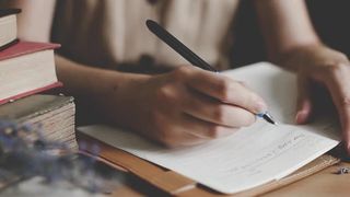 Poetul naționalist devenit politician antisemit și pro-nazist