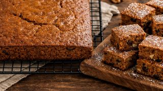 Desertul copilăriei cu doar c&acirc;țiva lei. Rețeta veche de turtă dulce de post