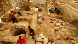 Metal din spațiu, prelucrat &icirc;n antichitate. Descoperirea care schimbă perspectivele istorice