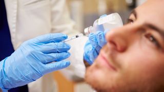 De ce apelează tot mai mulți bărbați la chirurgia estetică. &Icirc;n clinicile din SUA devin majoritari